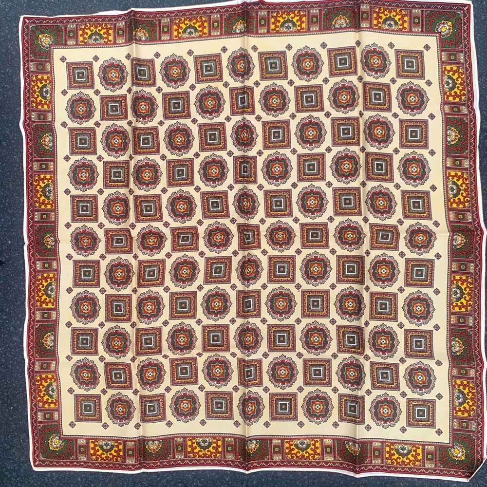 Vintage silk scarf! Perfect colors for fall!